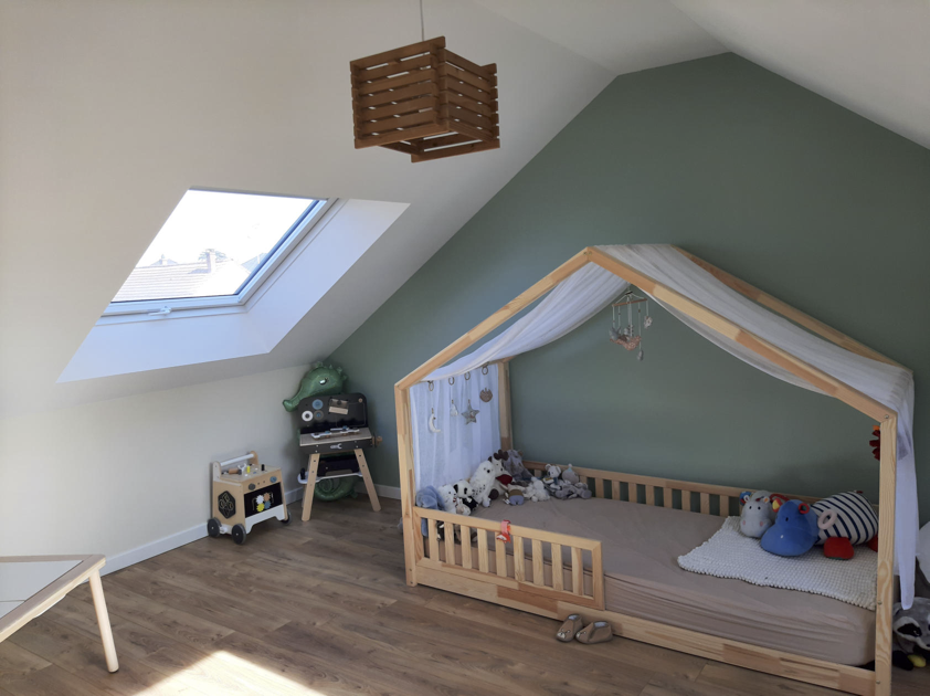 Chambre enfant moderne combles Le Perray-en-Yvelines 78